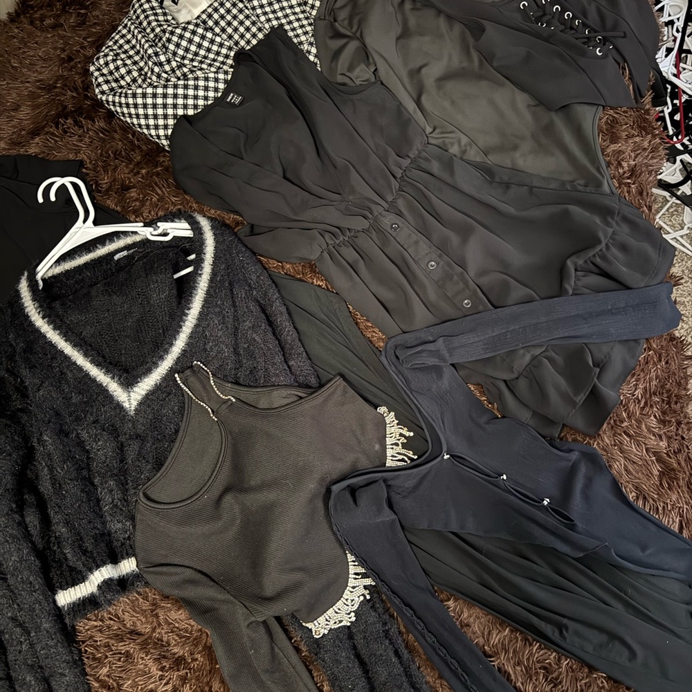 White Fox Boutique, Alterd State, H & M two piece short and blazer set